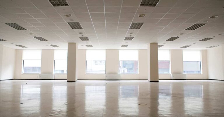 9 Tips on How to Protect a Vacant Commercial Property in Ontario