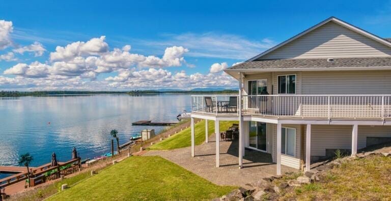 The Essential Guide To Protecting Your Waterfront Property From the Hassle and Expense of Water Damage