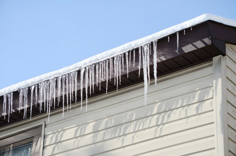 8 Tips To Prevent Ice Damming On A Roof